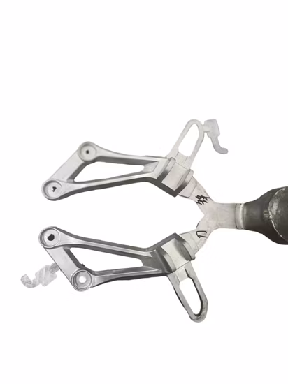 Piezas de repuesto de fundición a presión de aleación de aluminio OEM para automóviles